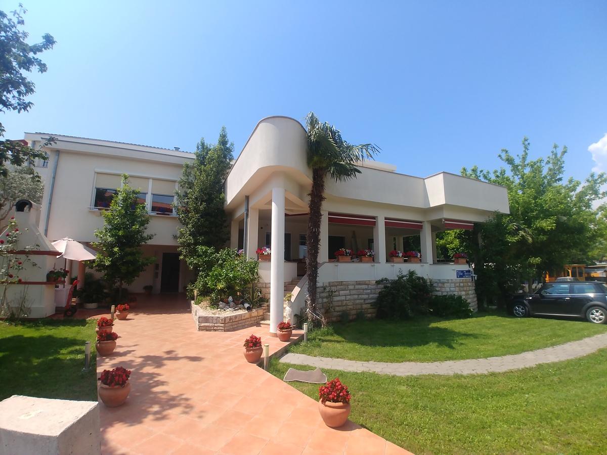Villa Fontana Sukošan Eksteriør bilde
